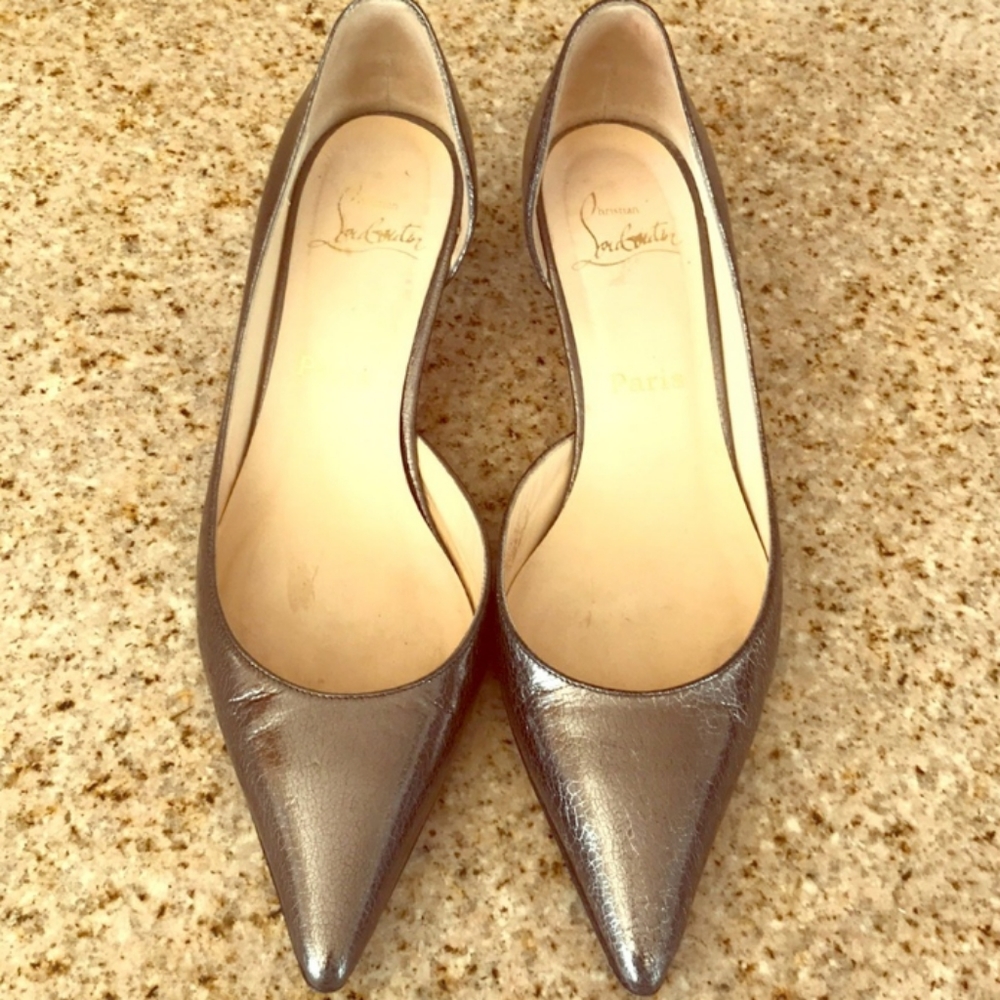 SEXY!👠Authentic Louboutin Sharka Metallic Pumps